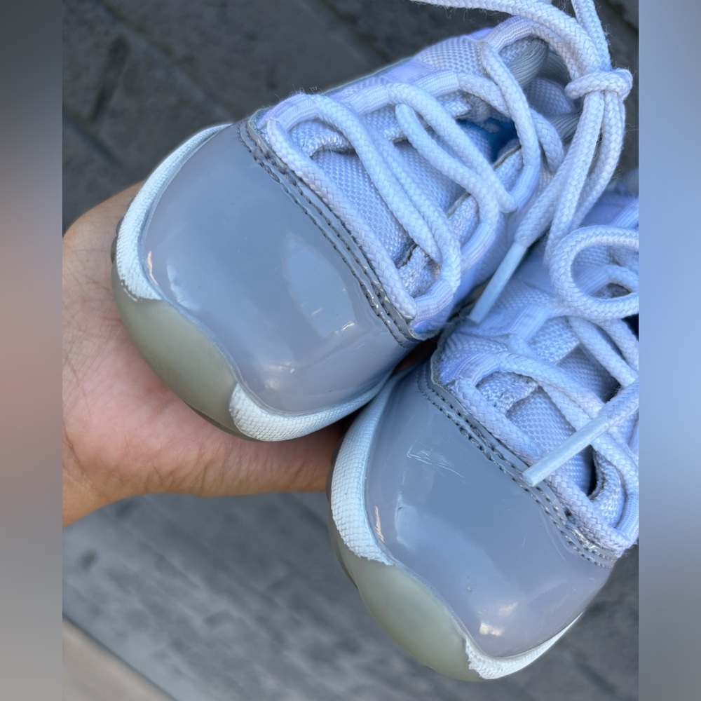 Jordan Retro 11 Low - Picture 6 of 11